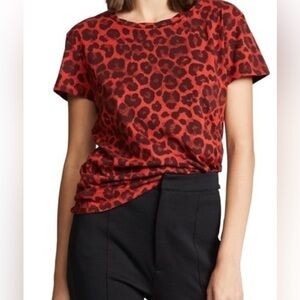 Chic Red Leopard Print Women's Tee